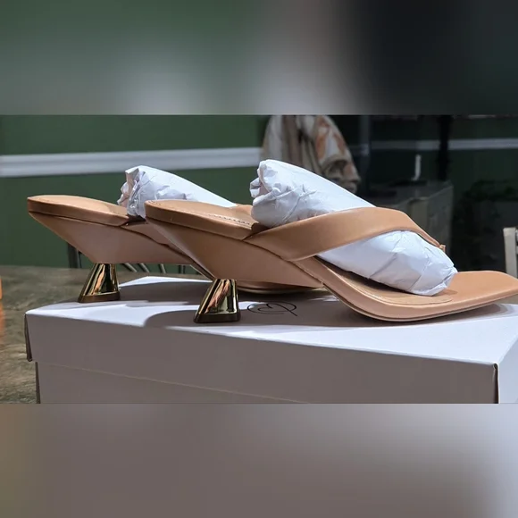 The Drop Women's Dakota Thong Scupted Heel Sandal #923, 924, 925 - Picture 8 of 14